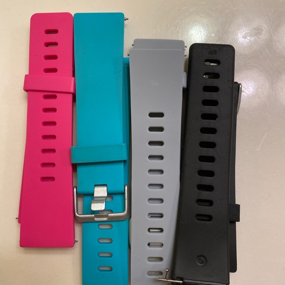 Versa Fitbit Watch - Picture 3 of 4